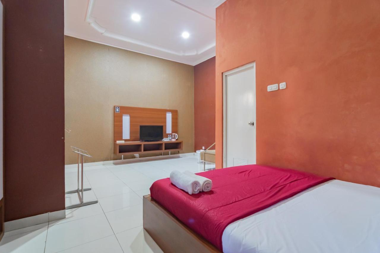 Hotel Markoni Pamanukan Mitra Reddoorz Pamanukan Hilir Esterno foto