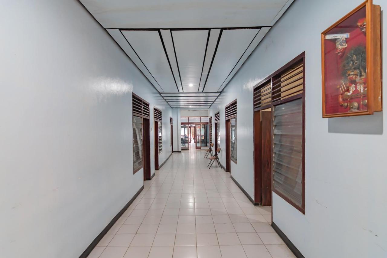 Hotel Markoni Pamanukan Mitra Reddoorz Pamanukan Hilir Esterno foto