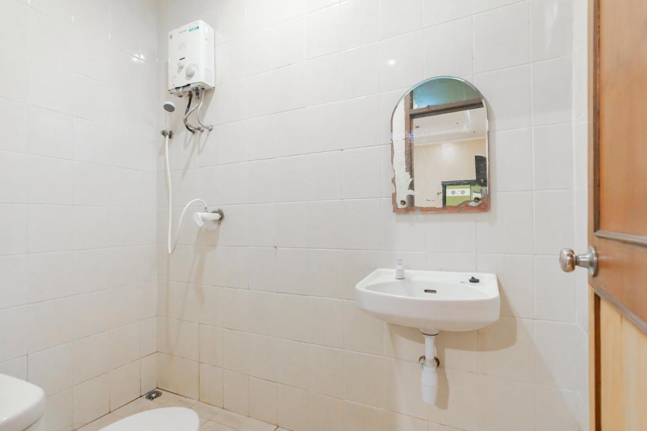 Hotel Markoni Pamanukan Mitra Reddoorz Pamanukan Hilir Esterno foto